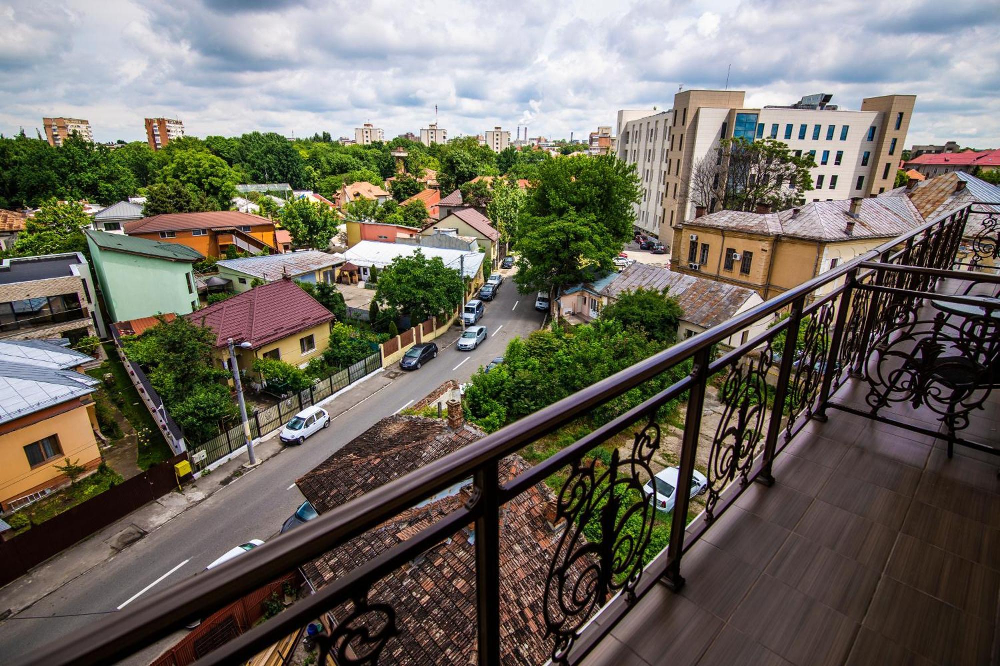 Hotel Golden House Craiova Cameră foto
